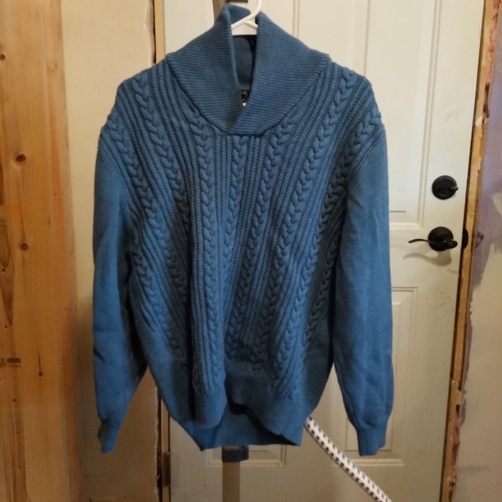 JOS A BANK EXECUTIVE SWEATER.... EUC